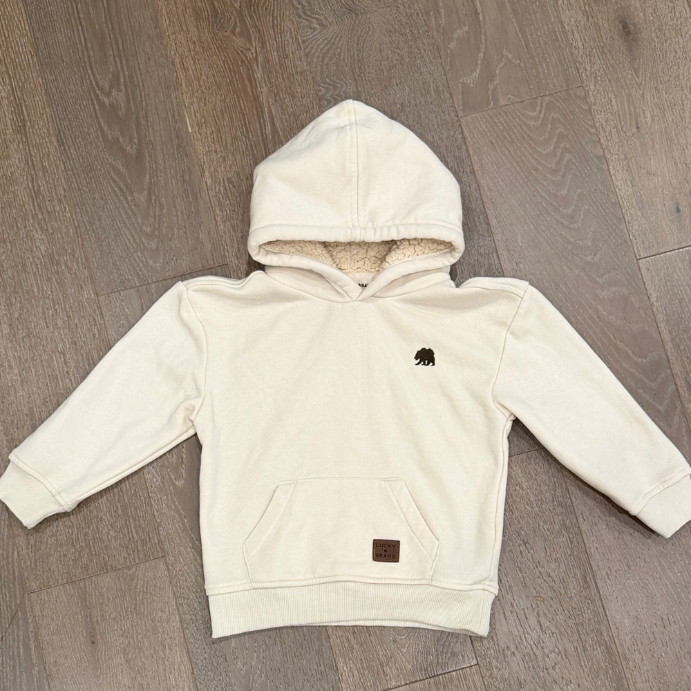 Boys Lucky Brand cream sweatshirt. Size:4T. Gently Used.